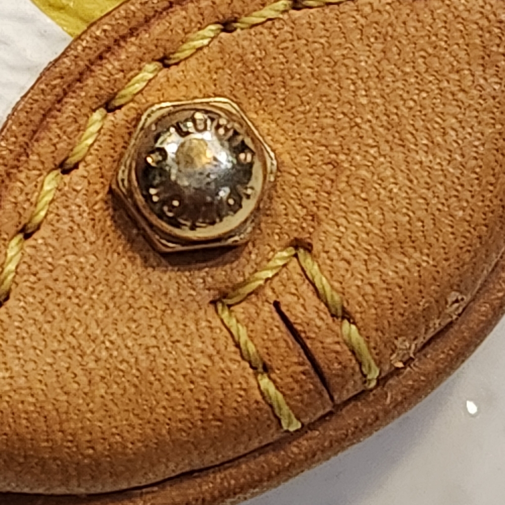 Louis vuitton milla 100% authentic - Picture 7 of 8